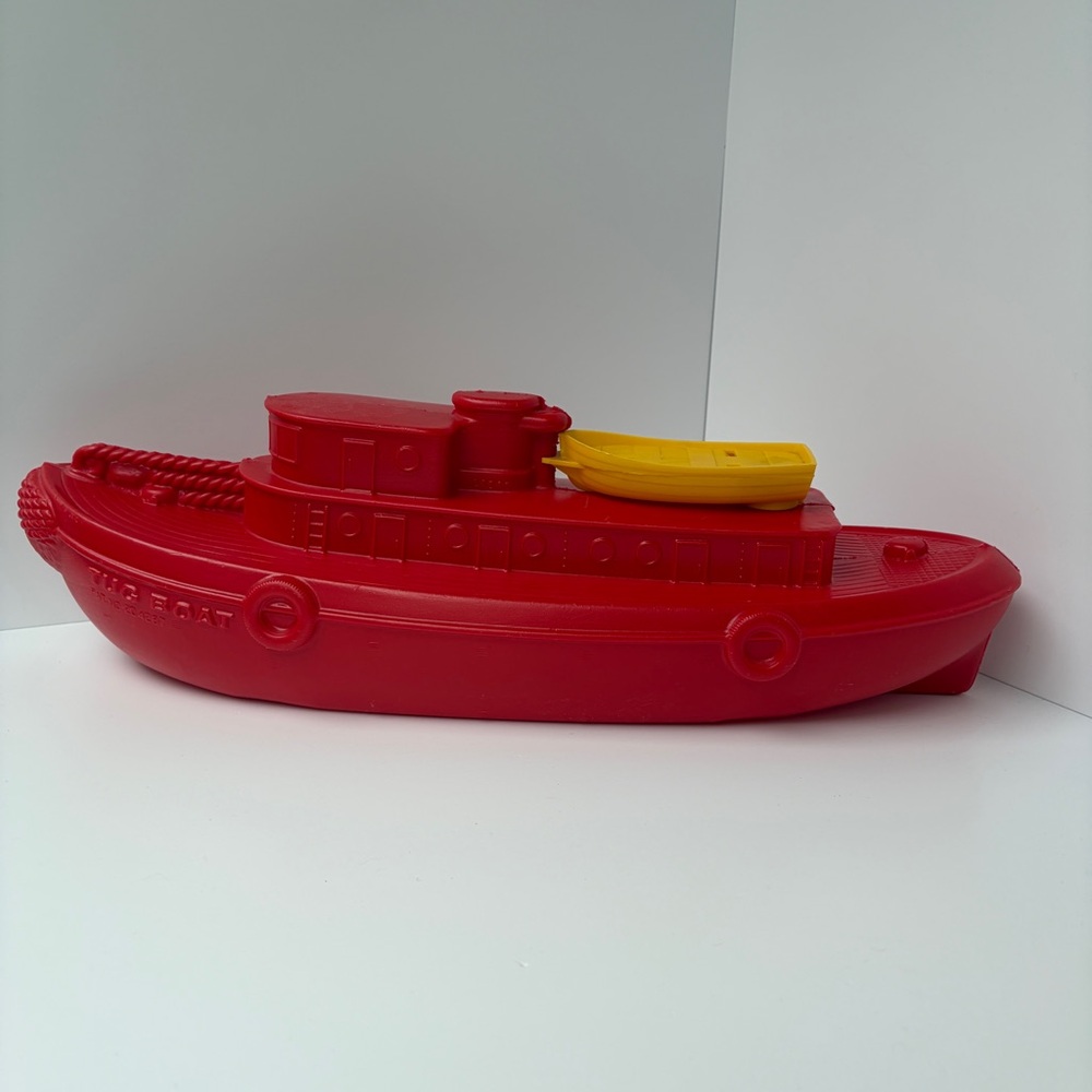 VTG Large Red Molded Plastic‎ Tugboat Toy that Whistles Bath Pool Blow Mold